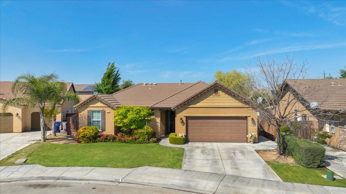 Photo of 2412 S Inverness Wy in Fresno, CA