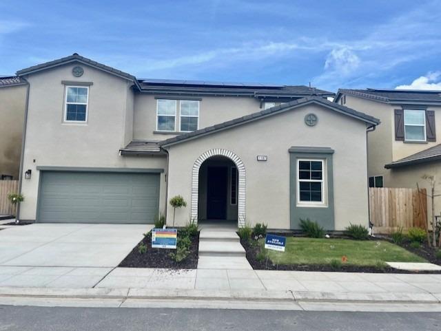 Photo of 1187 Pioneer Dr in Madera, CA