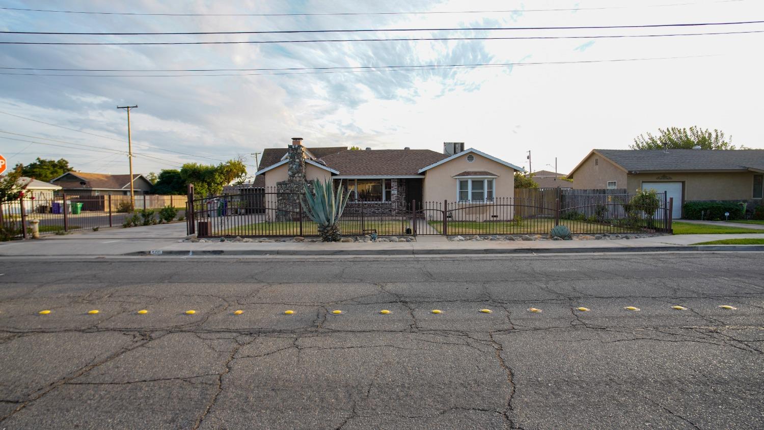 Photo of 500 Drakeley in Atwater, CA