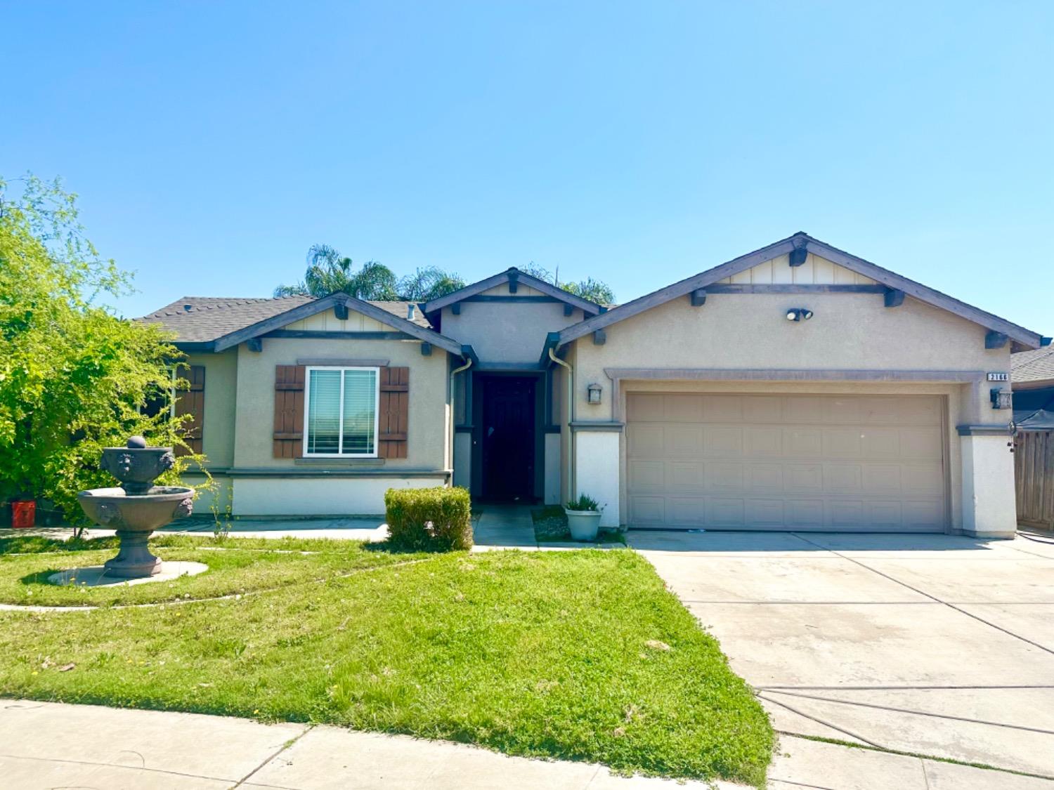 Photo of 2166 N Constance Dr in Fresno, CA