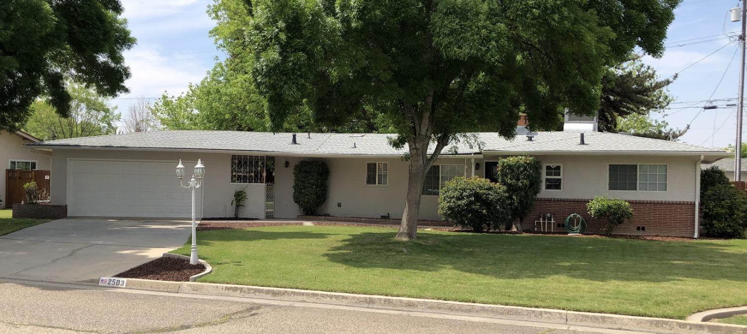 Photo of 2503 17th Ave in Kingsburg, CA