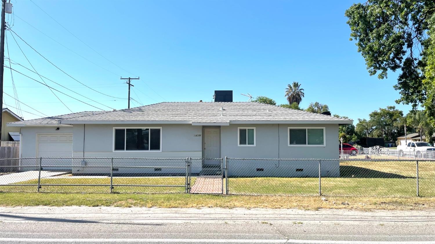 Photo of 14099 Hanford Armona Rd in Armona, CA