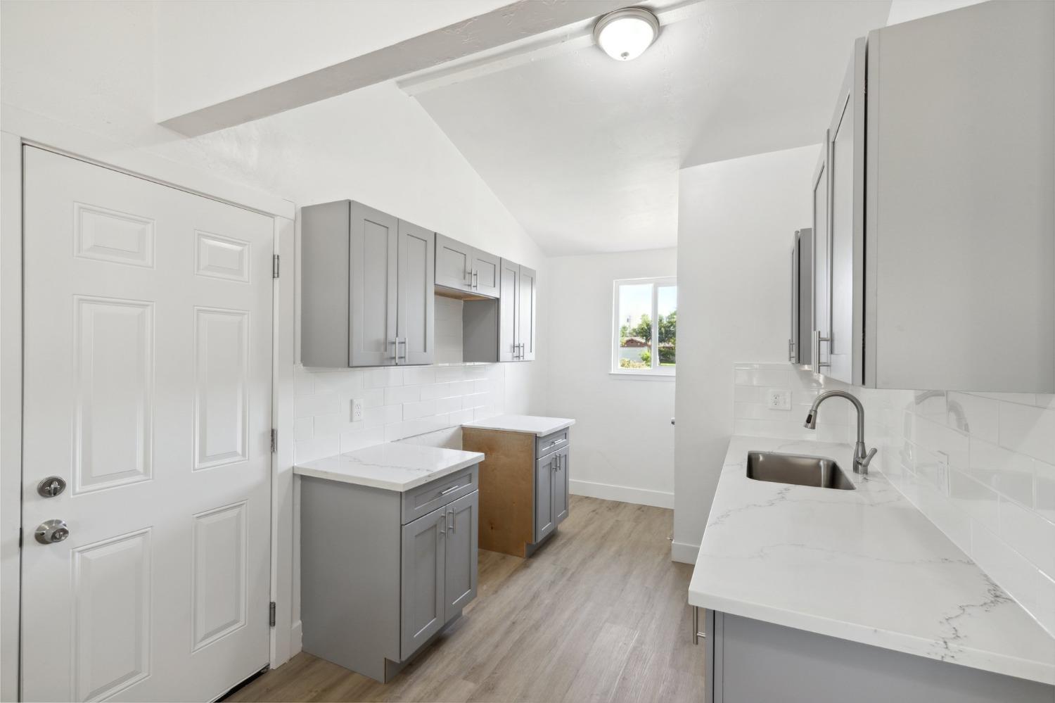2224 W Shields Avenue, Fresno, CA, 93705