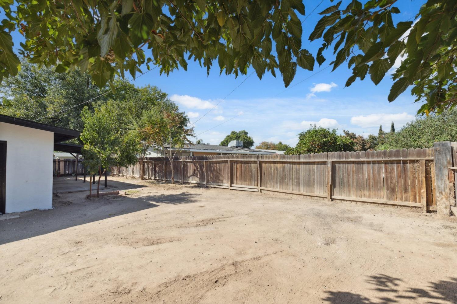 2224 W Shields Avenue, Fresno, CA, 93705