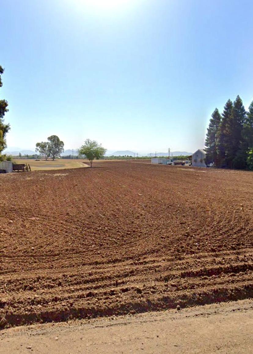 Single Family in Sanger - photo 3