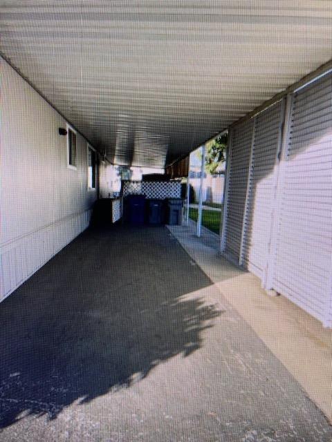 Mobile Home in Fresno - photo 2