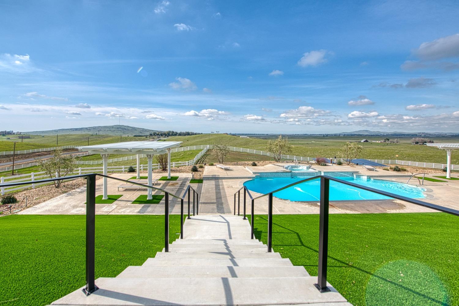 18300 Watts Valley Road, Sanger, CA, 93657