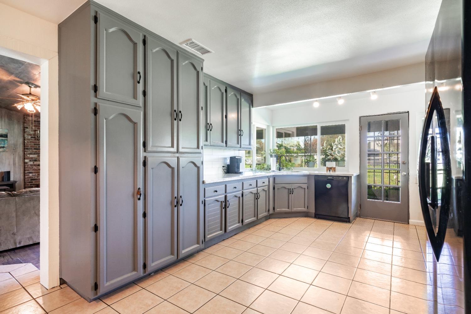 16993 Jennifer Court, Madera, CA, 93636