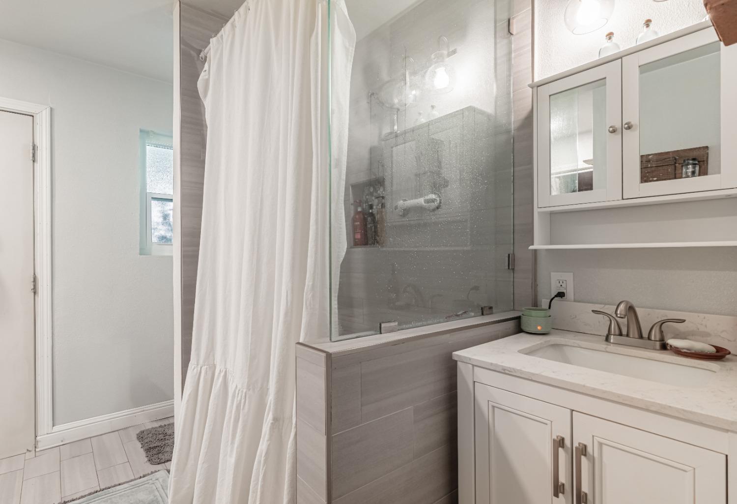 16993 Jennifer Court, Madera, CA, 93636