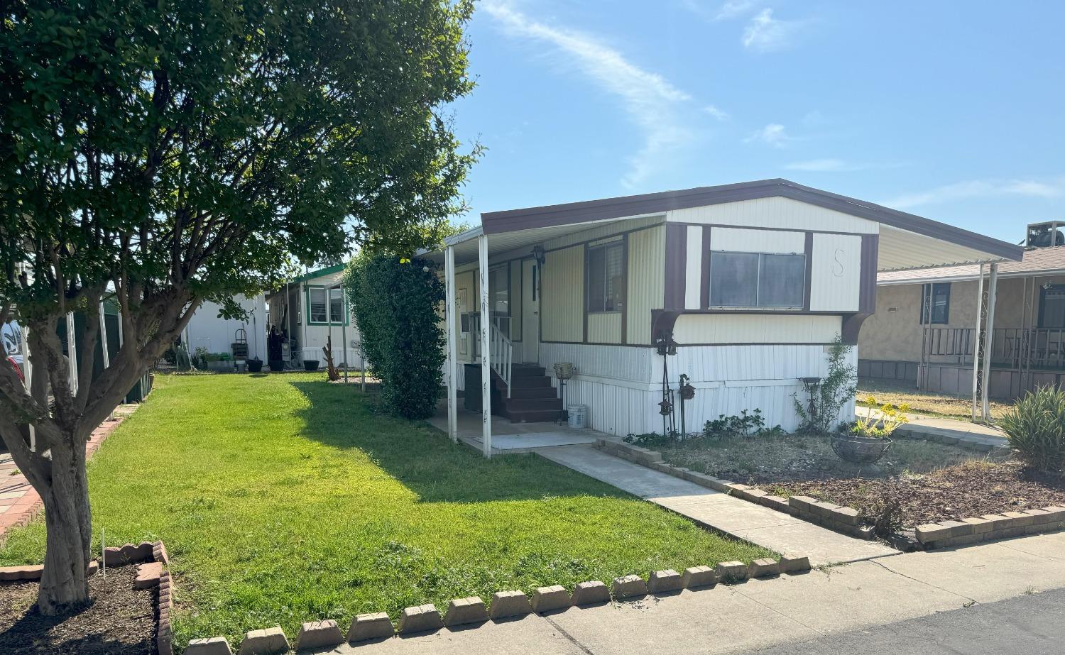 581 N Crawford UNIT&nbsp;94, Dinuba, CA, 93618