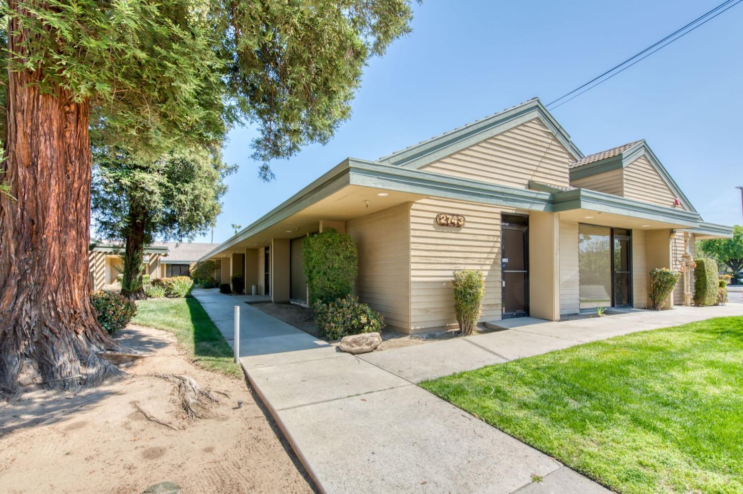 2743 E Shaw Avenue, Fresno, CA, 93710