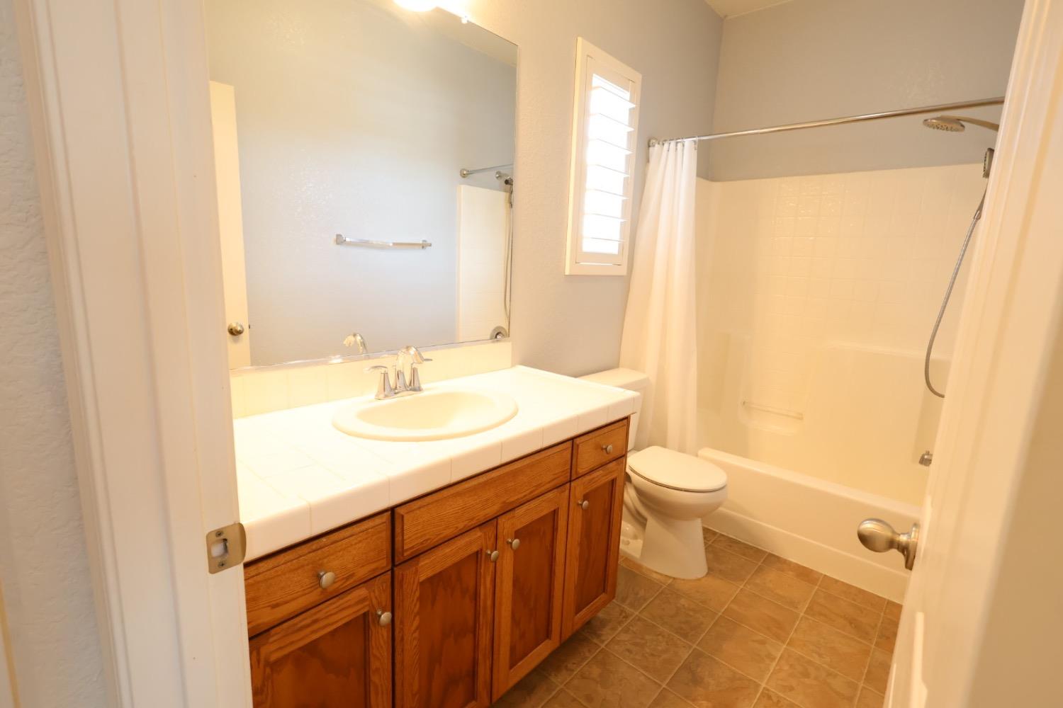 7369 E Garland Avenue, Fresno, CA, 93737