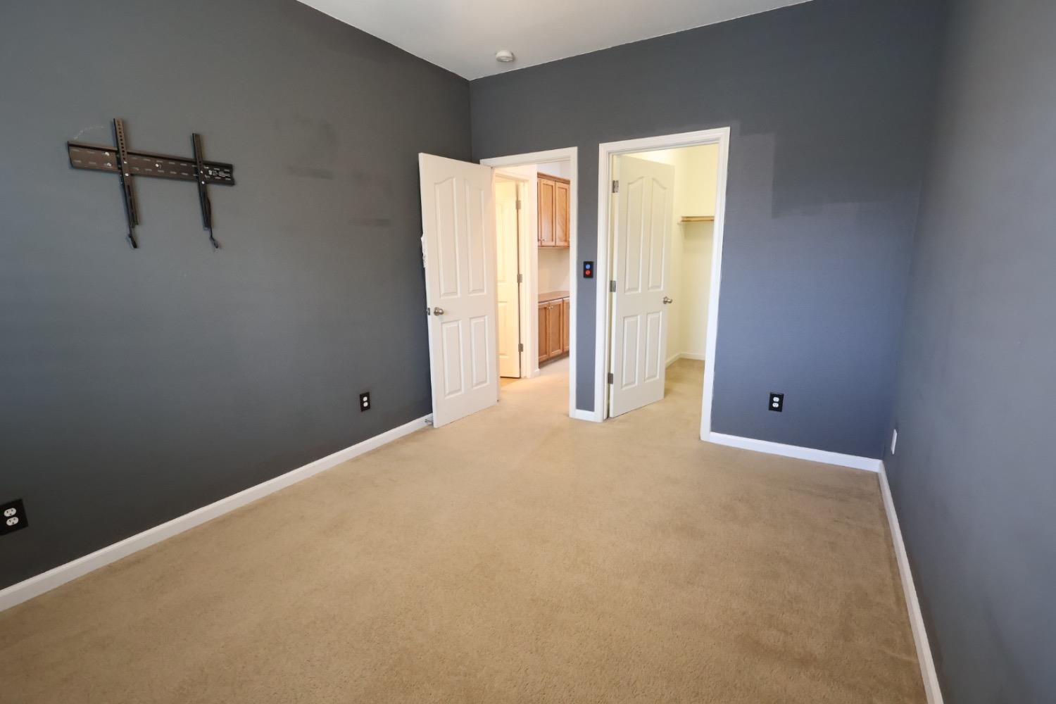 7369 E Garland Avenue, Fresno, CA, 93737