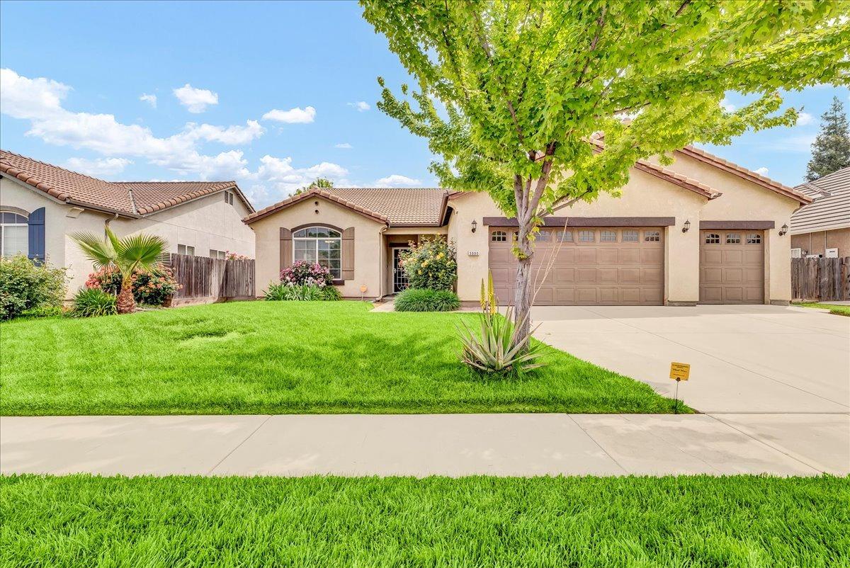 Featured listings