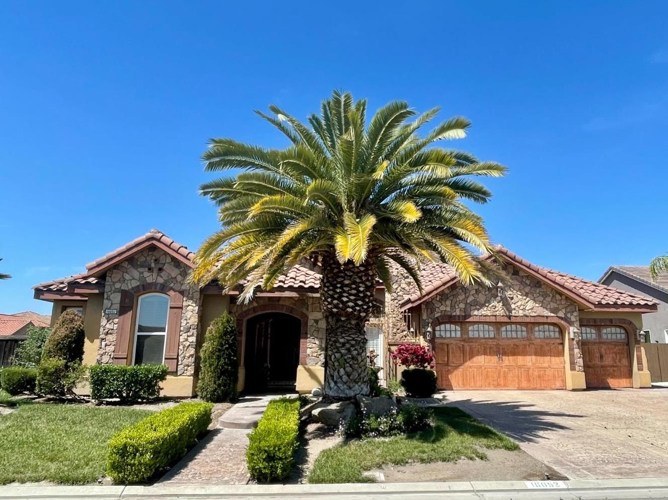 16052 W Middleton Avenue, Kerman, CA, 93630