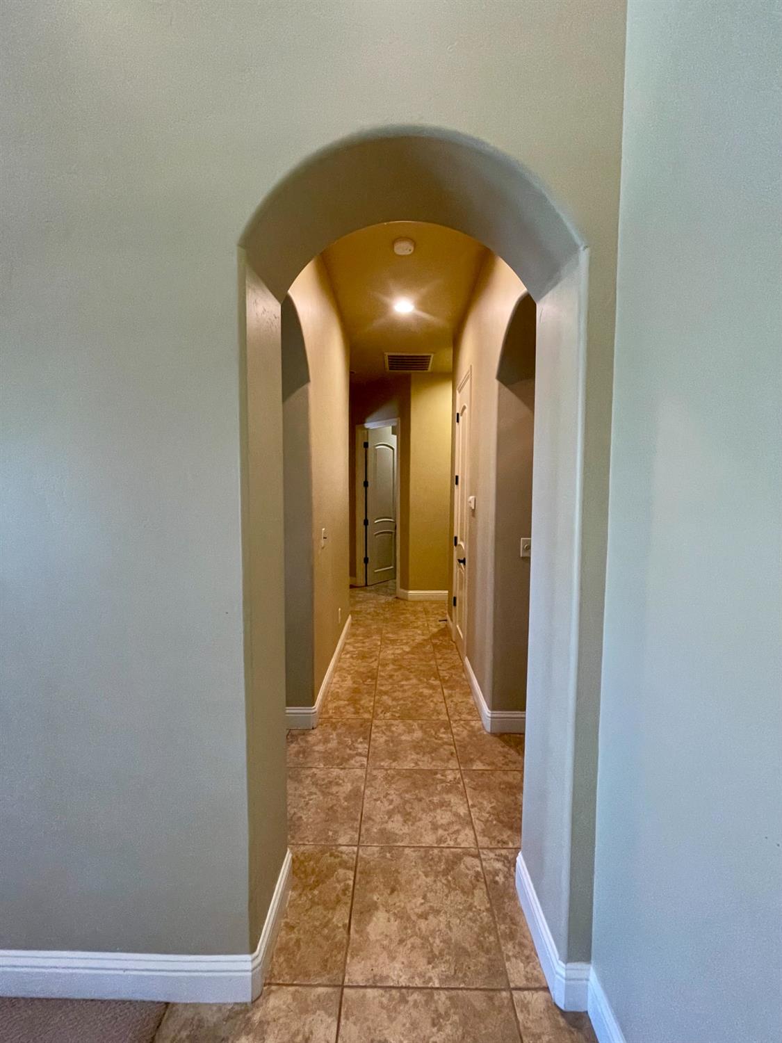 16052 W Middleton Avenue, Kerman, CA, 93630