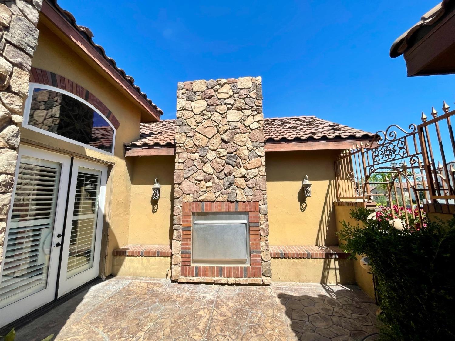 16052 W Middleton Avenue, Kerman, CA, 93630