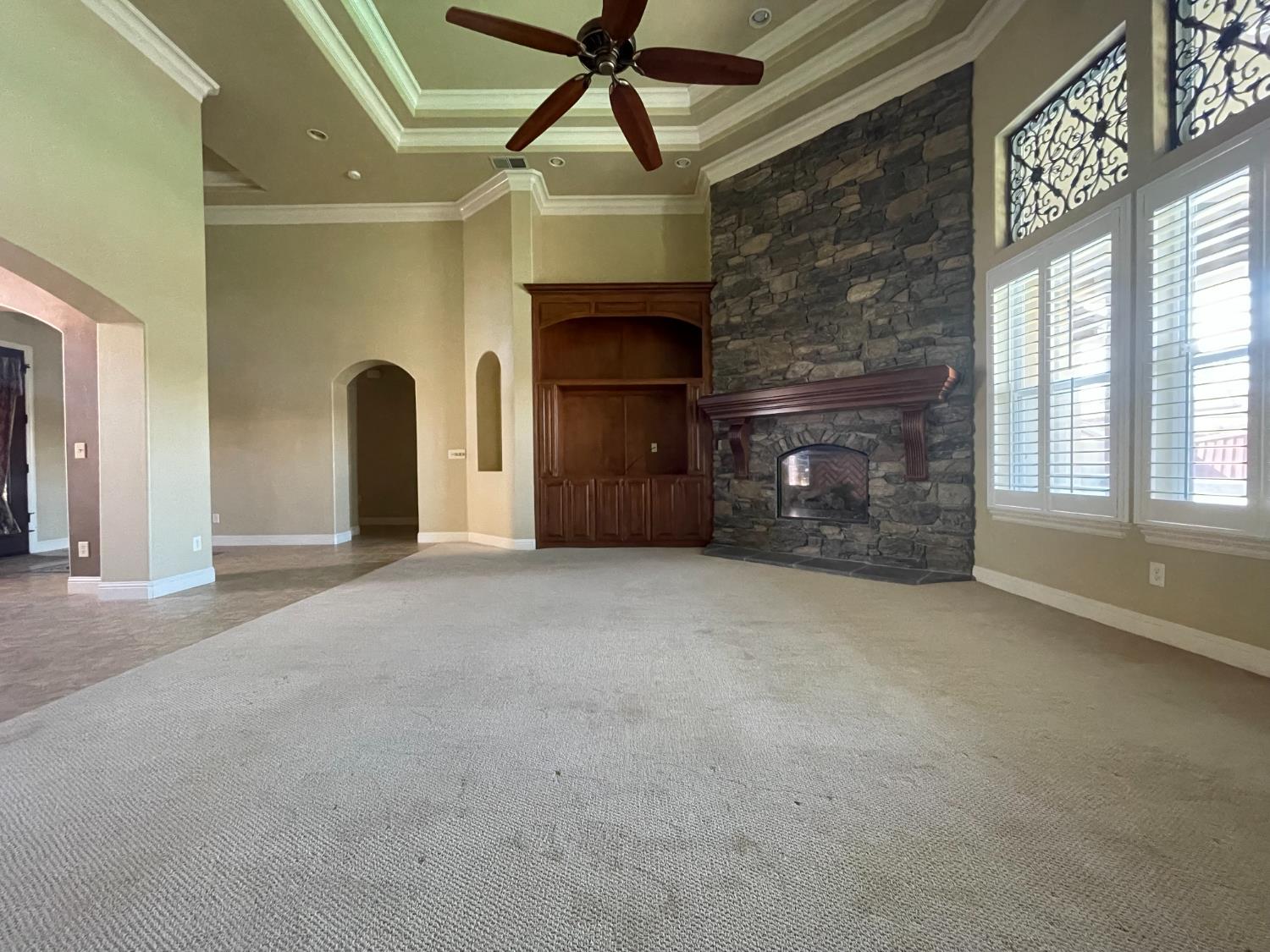 16052 W Middleton Avenue, Kerman, CA, 93630