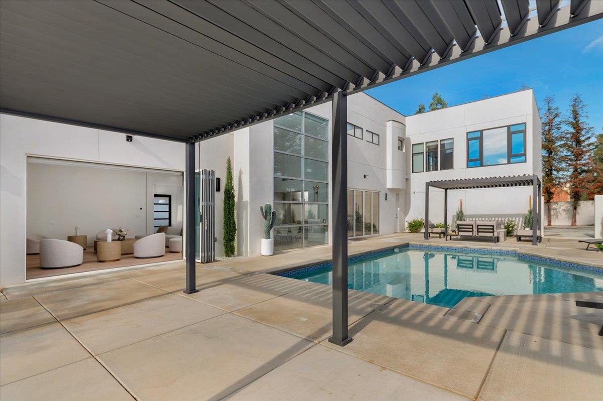 8754 N Millbrook Avenue, Fresno, CA, 93720