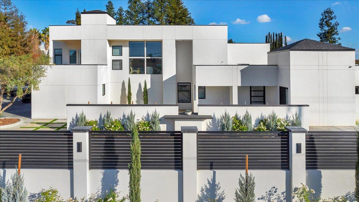 8754 N Millbrook Avenue, Fresno, CA, 93720