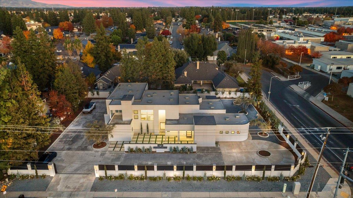 8754 N Millbrook Avenue, Fresno, CA, 93720