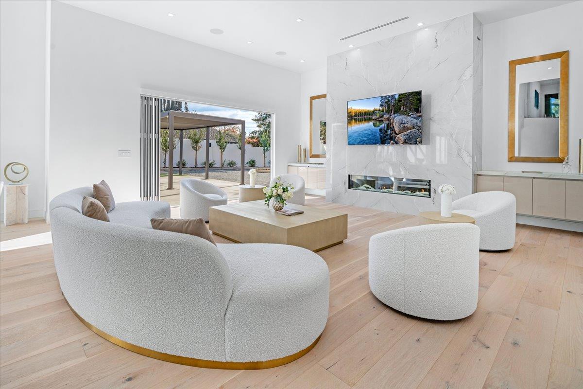 8754 N Millbrook Avenue, Fresno, CA, 93720