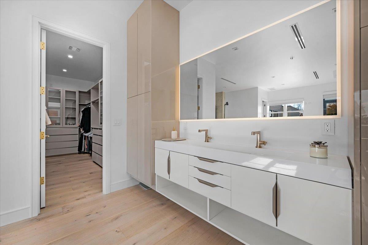 8754 N Millbrook Avenue, Fresno, CA, 93720