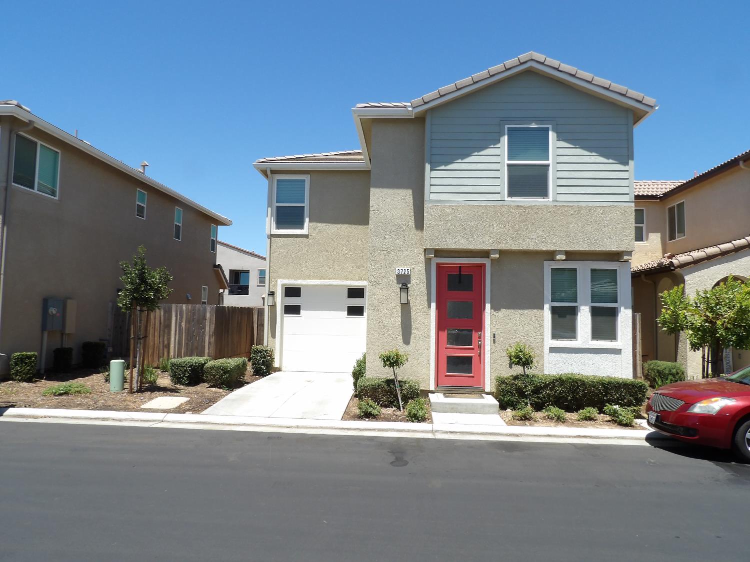 Beautiful Leo Wilson Elev8ions Home located in Loma Vista Community of Clovis!  Your exciting home is here!  Private, gated community enjoy a level of security and peace of mind, with controlled access to the community, easy access to community swimming pool. This is in  the highly sought-after Loma Vista, Village Green Community Hub, a 7-acre recreational wonder, that includes a grass amphitheater, walking paths, with a 56-foot-tall Clock Tower and observation deck, with so much to enjoy for your family. There is easy access to shopping, dining, and entertainment while being part of the highly rated Clovis Unified School District. This is a great opportunity for your family! 3-bedroom, 2.5-bathroom Smart Home, with the benefits of energy efficient qualities and convenience from those advantages. The homoffers so much to benefit from. Your Kitchen is wonderful with white cabinets, quartz counter tops, stainless appliances, plank flooring and 2 inch window blinds *Sellers are including the fridge, washer and dryer at no value no warranty, expressed or implied. This has so much to offer, great build, wonderful, gated community and recreational opportunities for years to come.  Hurry as this is a super value in Clovis!!!