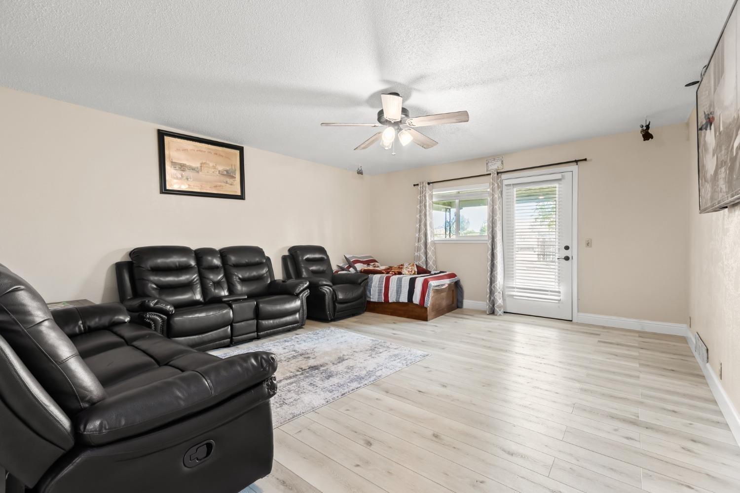 1512 N Brawley, Fresno, CA, 93722