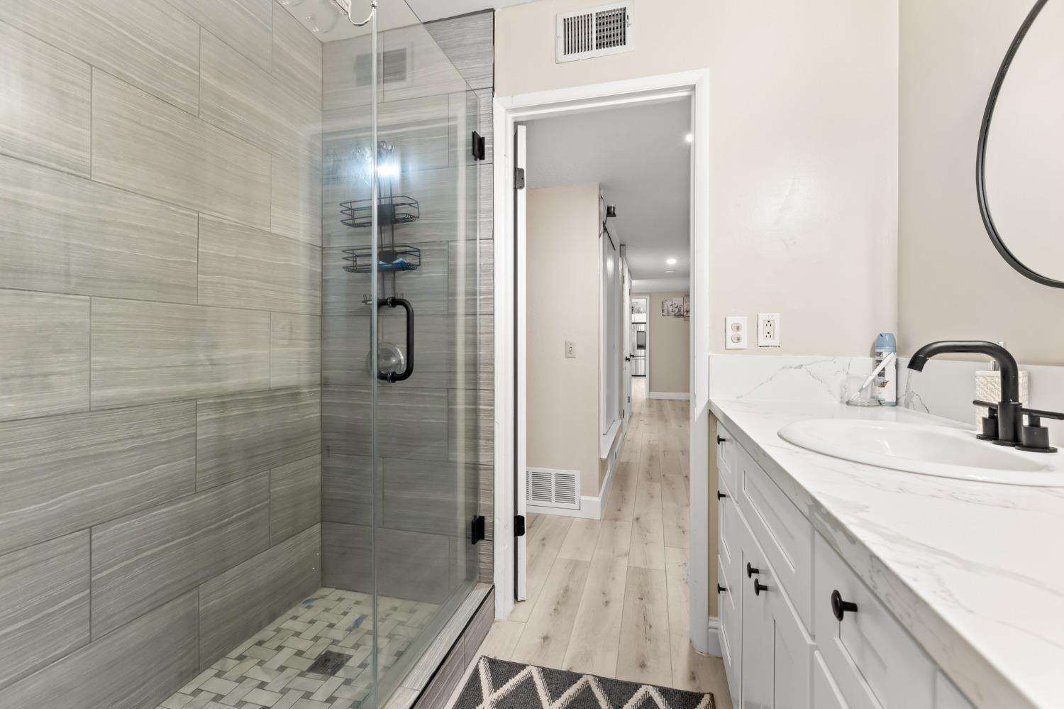 1512 N Brawley, Fresno, CA, 93722