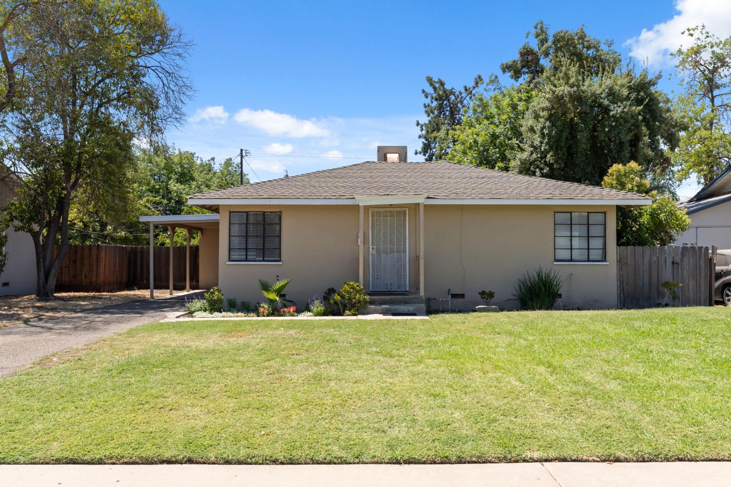 817 W Shields Avenue, Fresno, CA, 93705