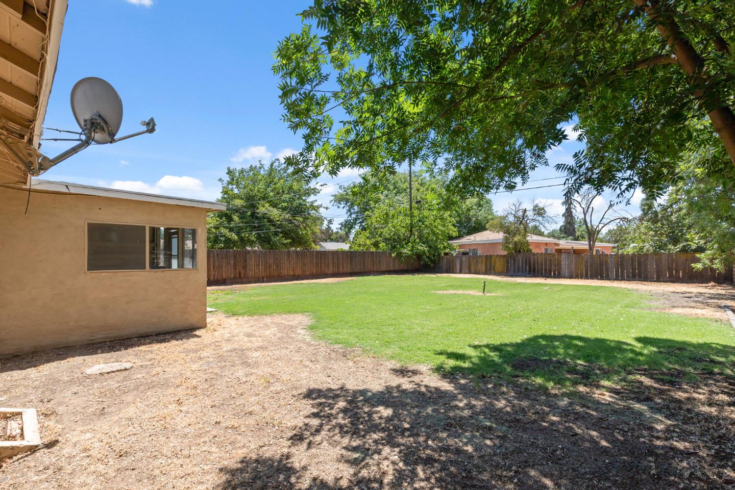 817 W Shields Avenue, Fresno, CA, 93705