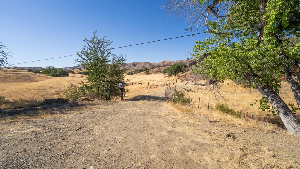 47069 Crump Lane, Coalinga, CA, 93210