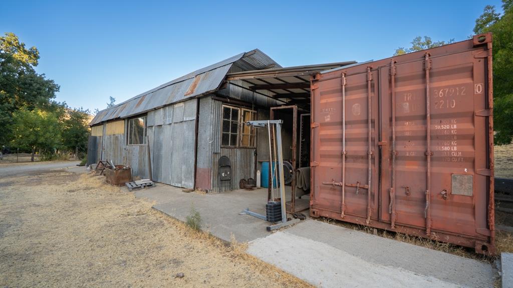 47069 Crump Lane, Coalinga, CA, 93210
