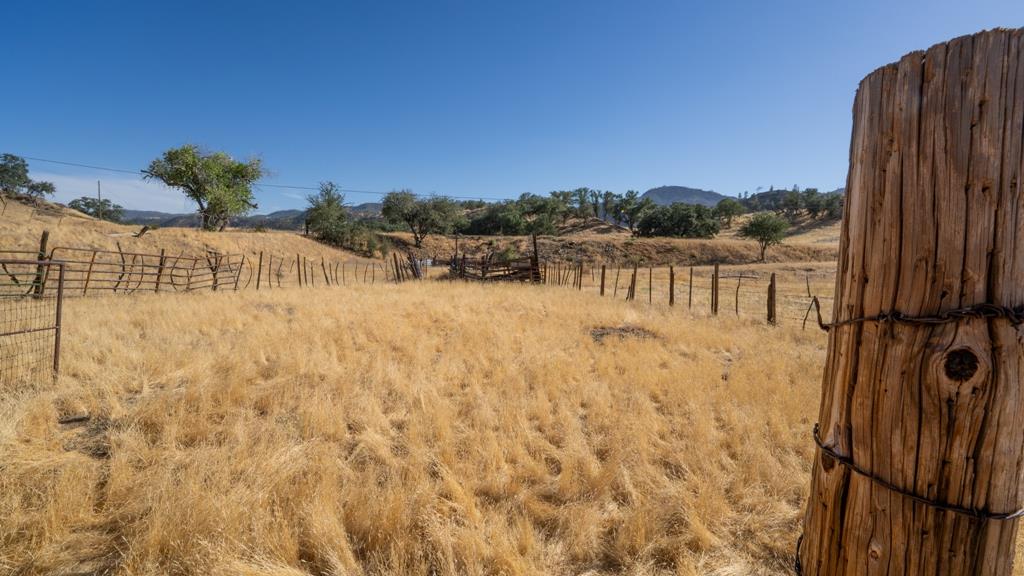 47069 Crump Lane, Coalinga, CA, 93210