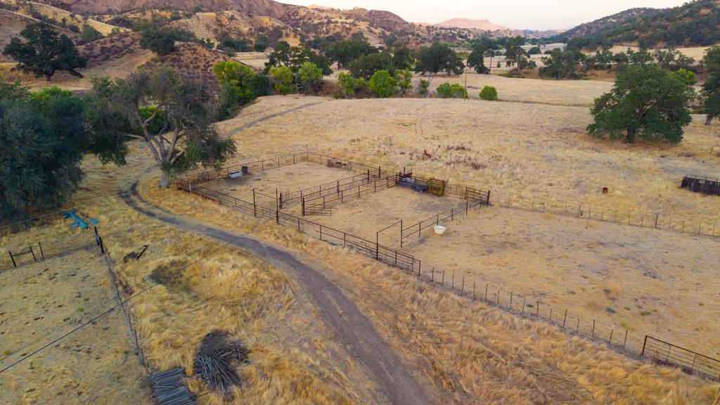 47069 Crump Lane, Coalinga, CA, 93210