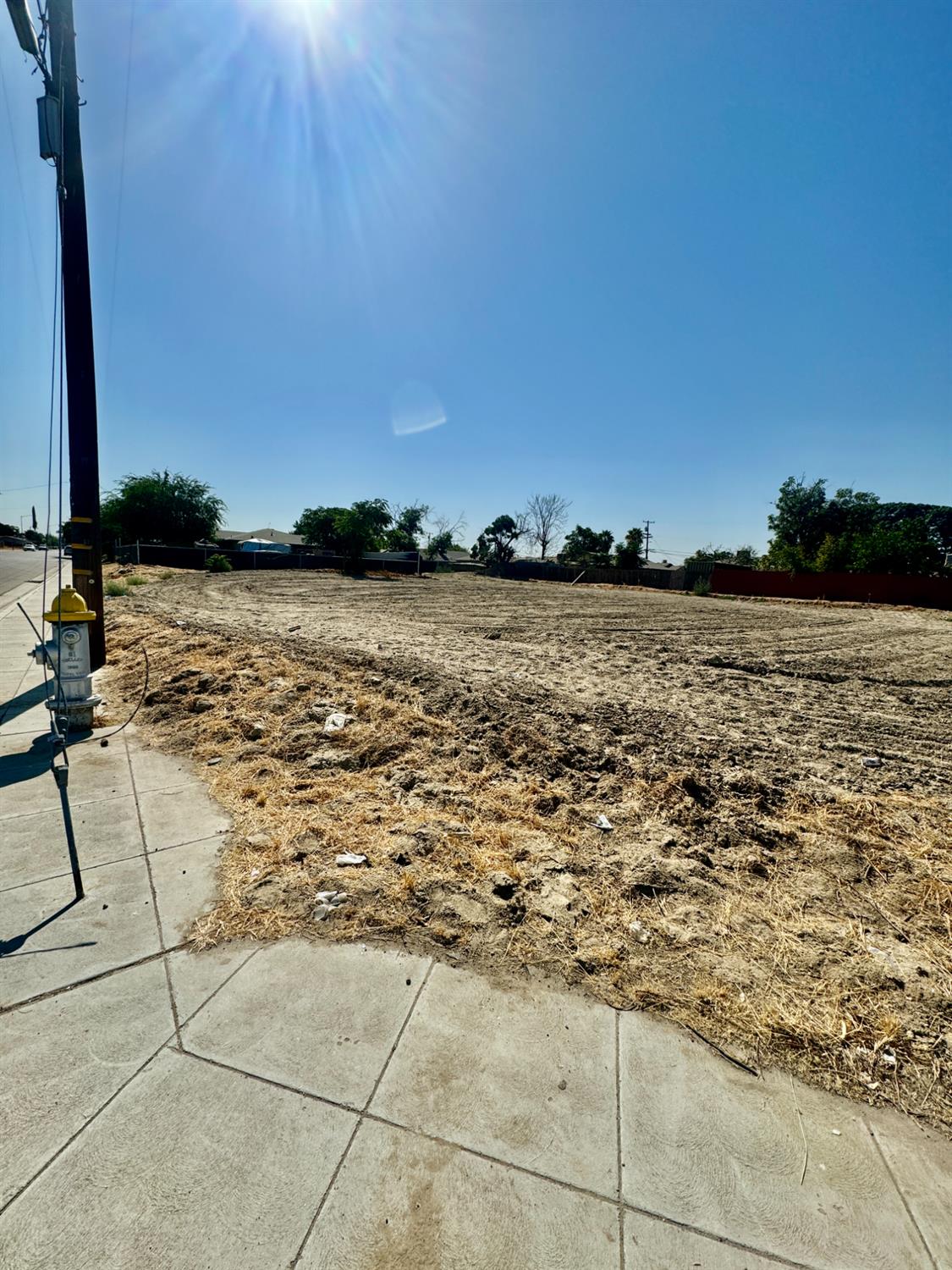 385 W Almy Avenue, Fresno, CA, 93706