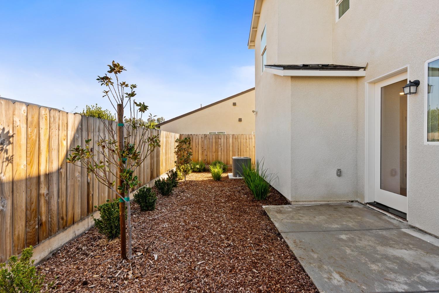 6584 E Clingstone Drive, Fresno, CA, 93727