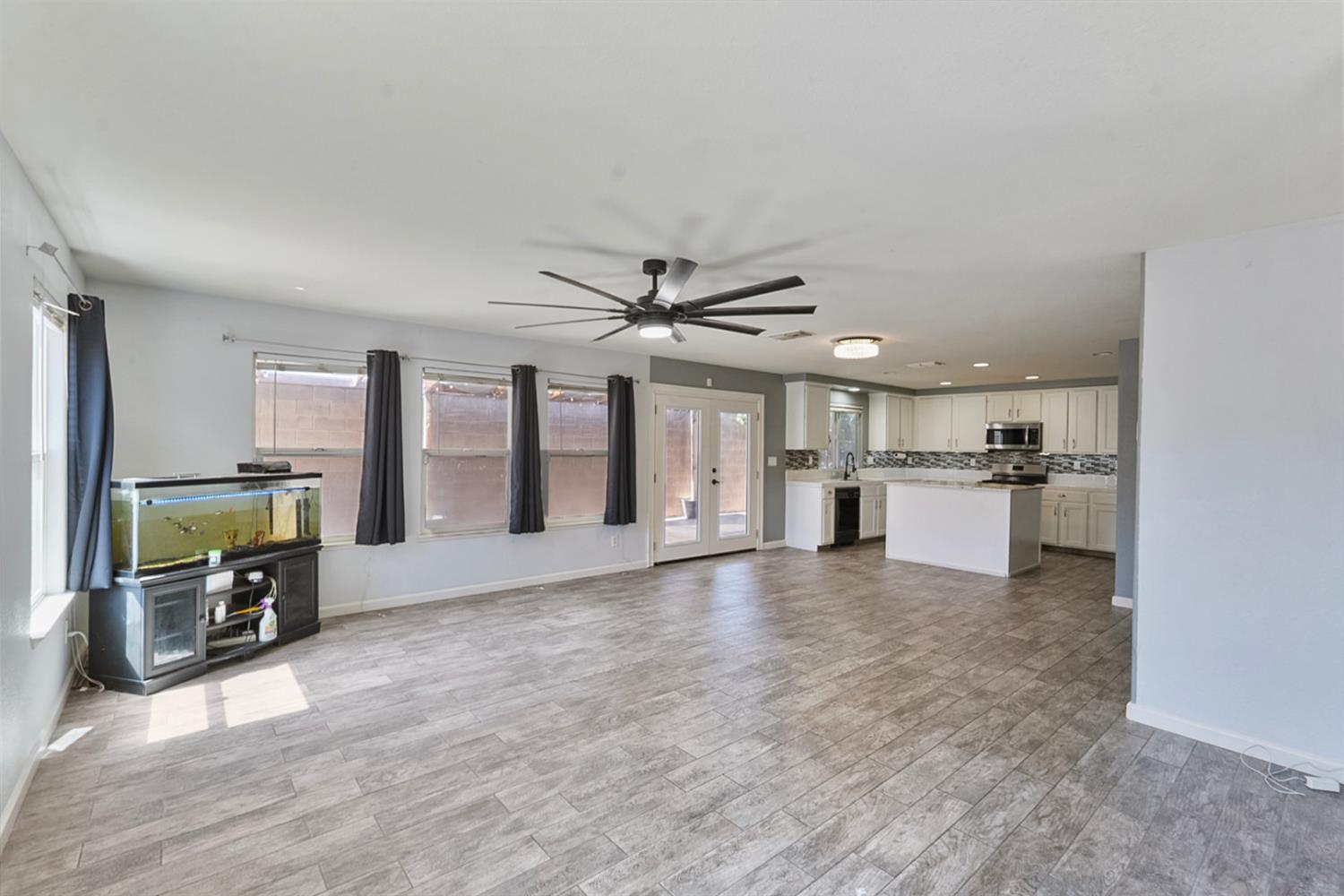 1026 Papaya Street, Madera, CA, 93638