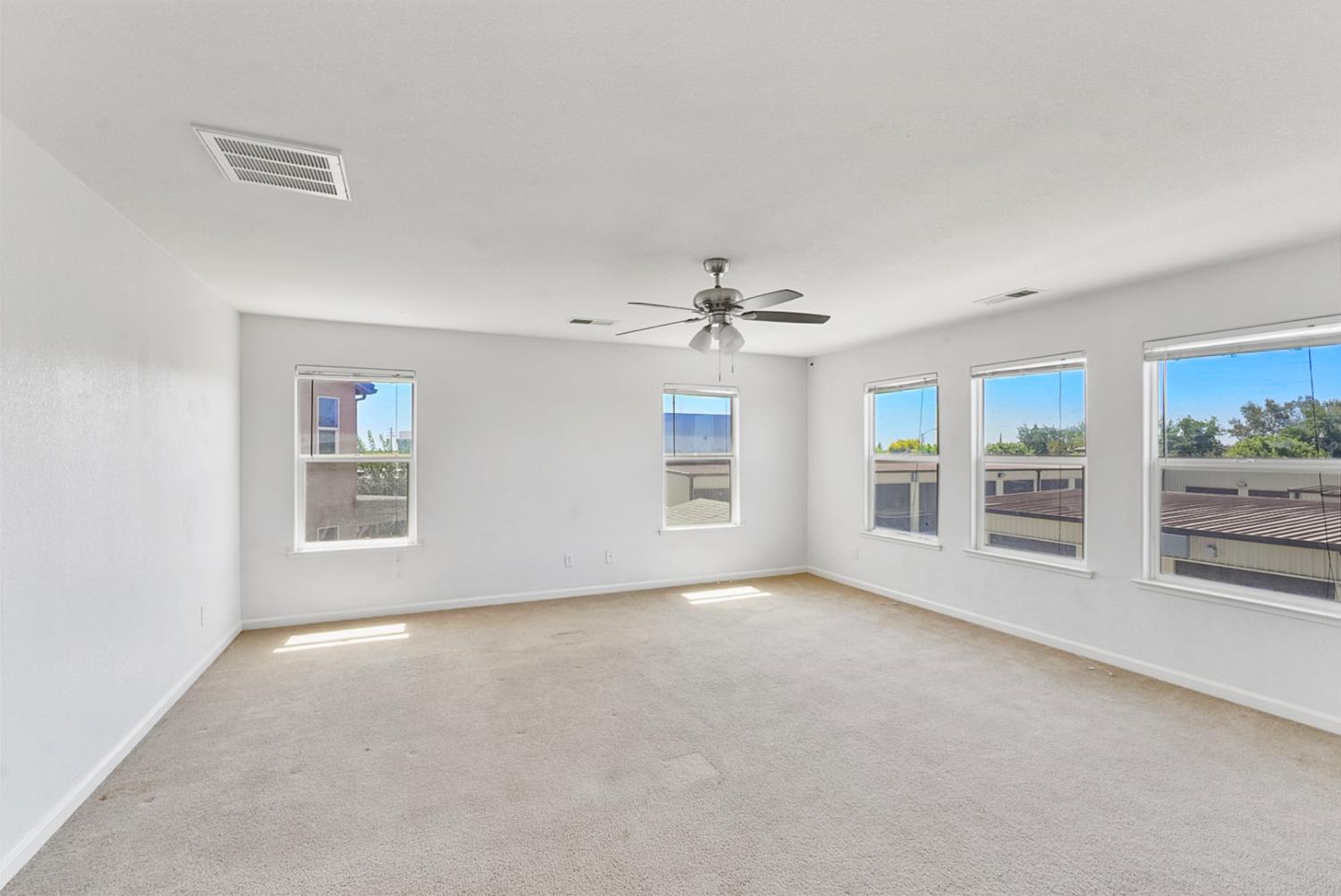 1026 Papaya Street, Madera, CA, 93638