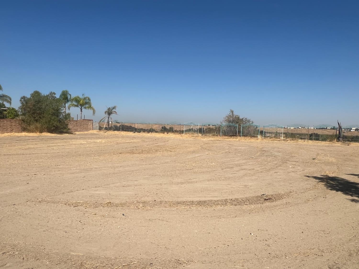 Vacant Lot in Fresno - photo 2