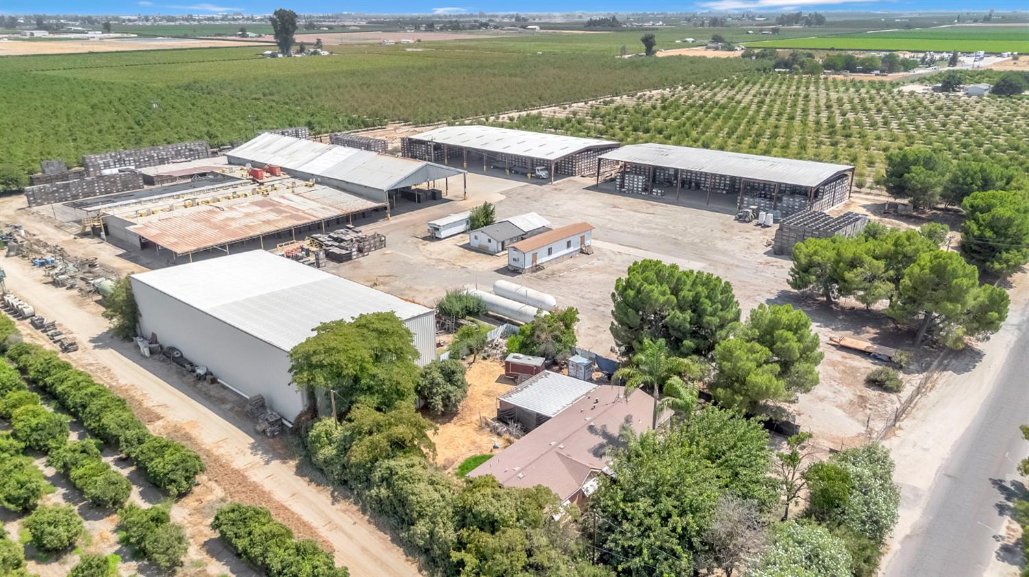 6658 S Peach Avenue, Fresno, CA, 93725