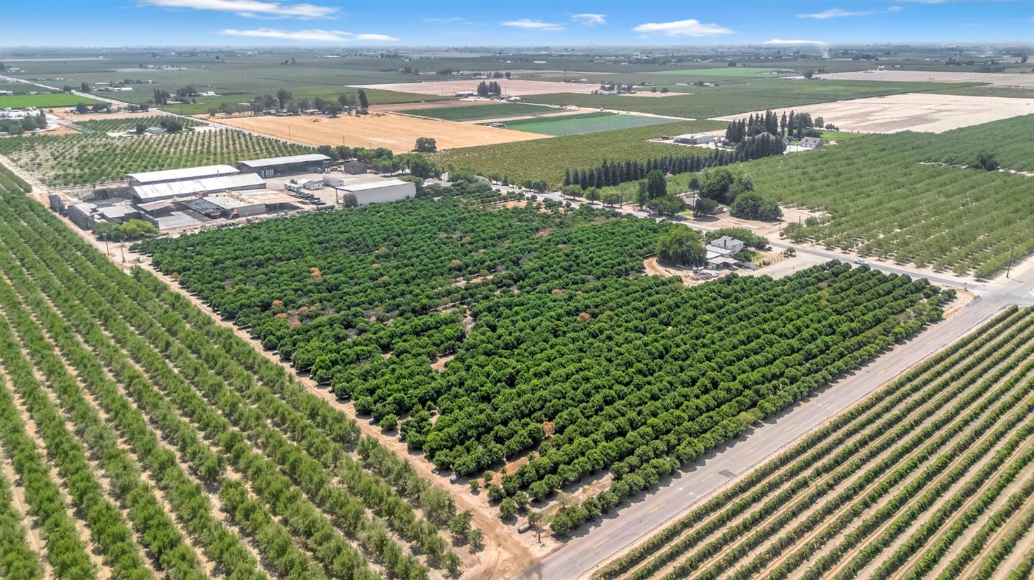 6658 S Peach Avenue, Fresno, CA, 93725