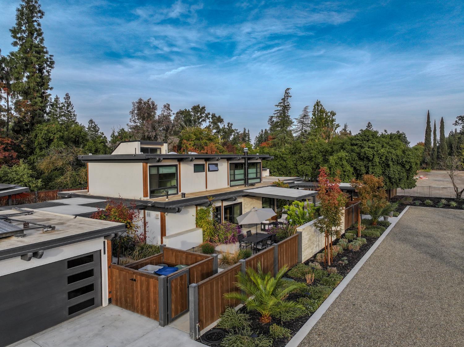 2284 W Palo Alto Avenue, Fresno, CA, 93711