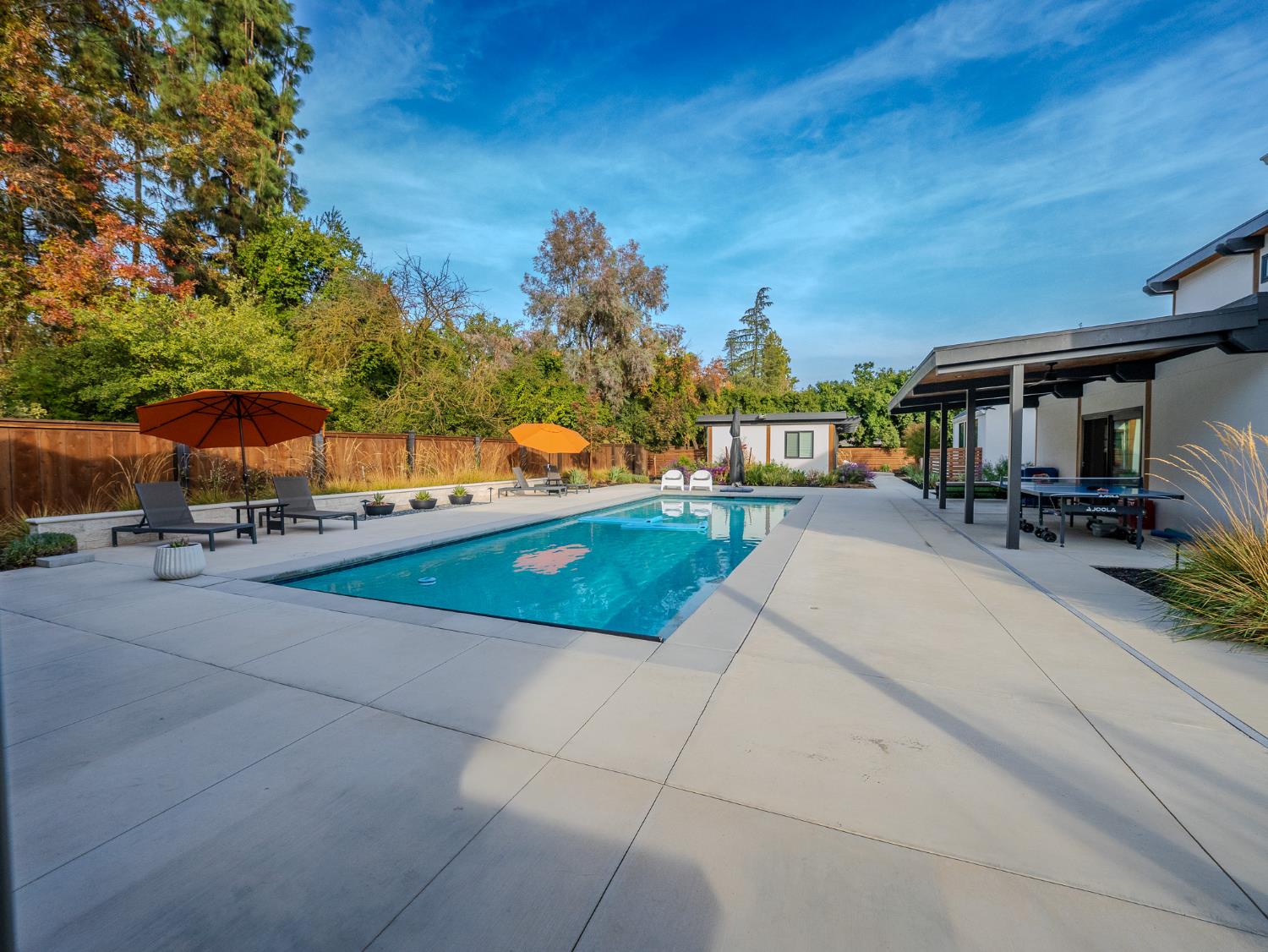 2284 W Palo Alto Avenue, Fresno, CA, 93711