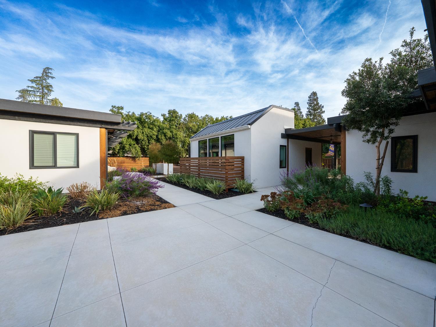 2284 W Palo Alto Avenue, Fresno, CA, 93711