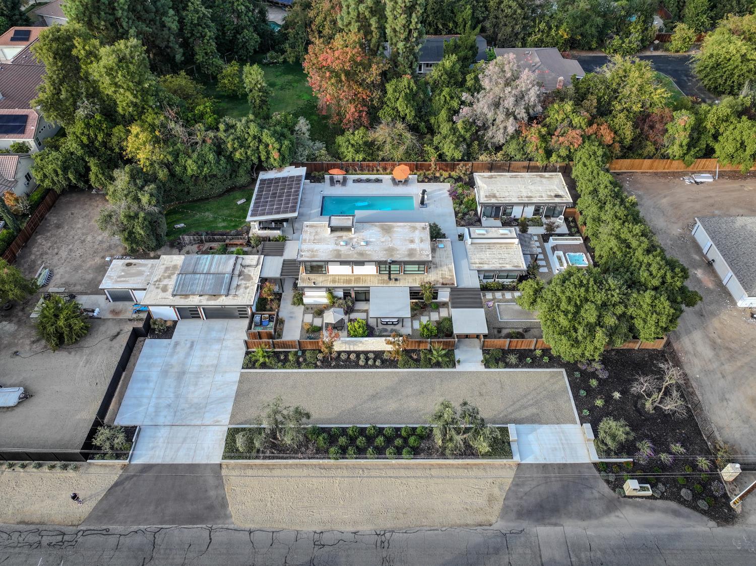 2284 W Palo Alto Avenue, Fresno, CA, 93711