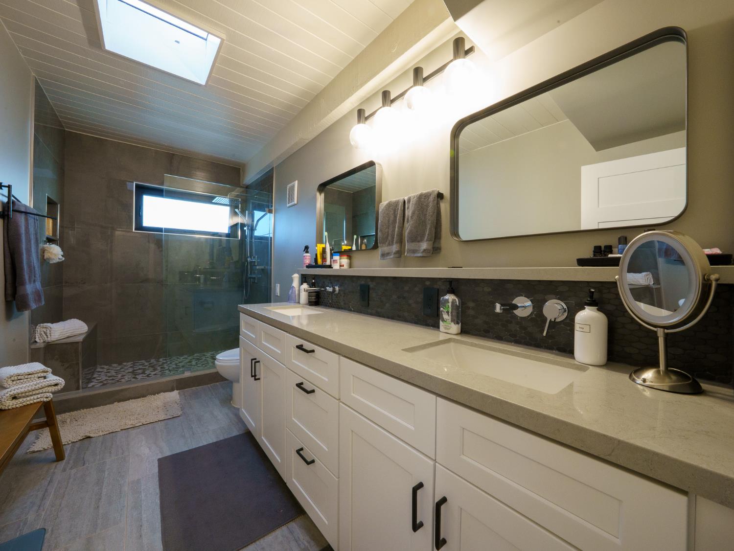 2284 W Palo Alto Avenue, Fresno, CA, 93711