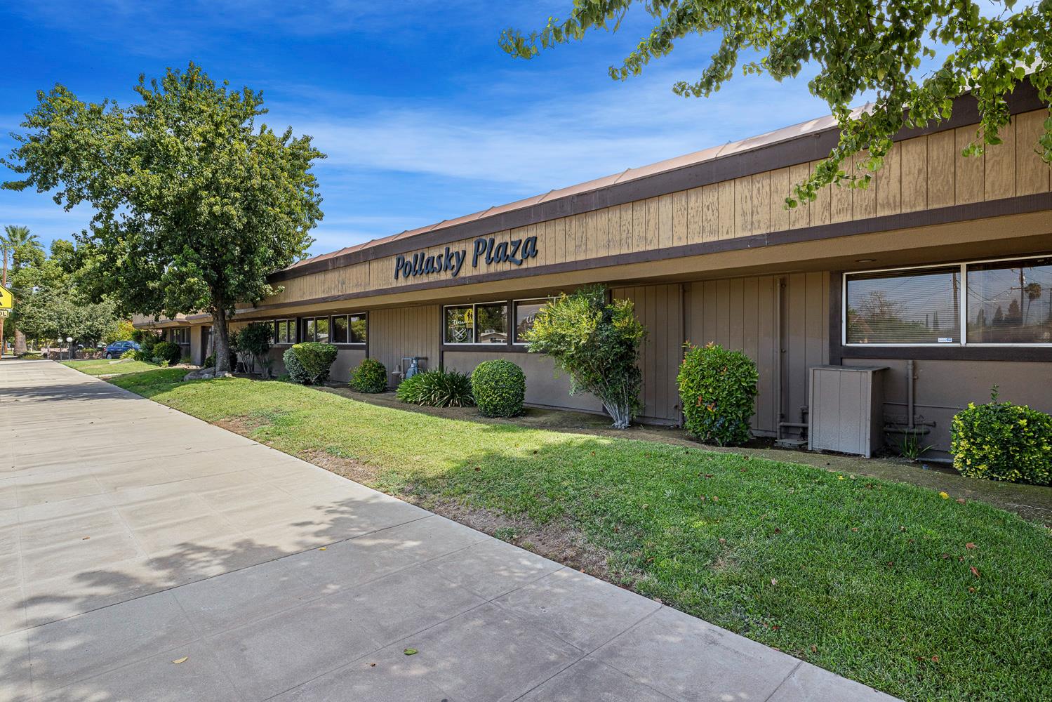 Commercial in Clovis - photo 2