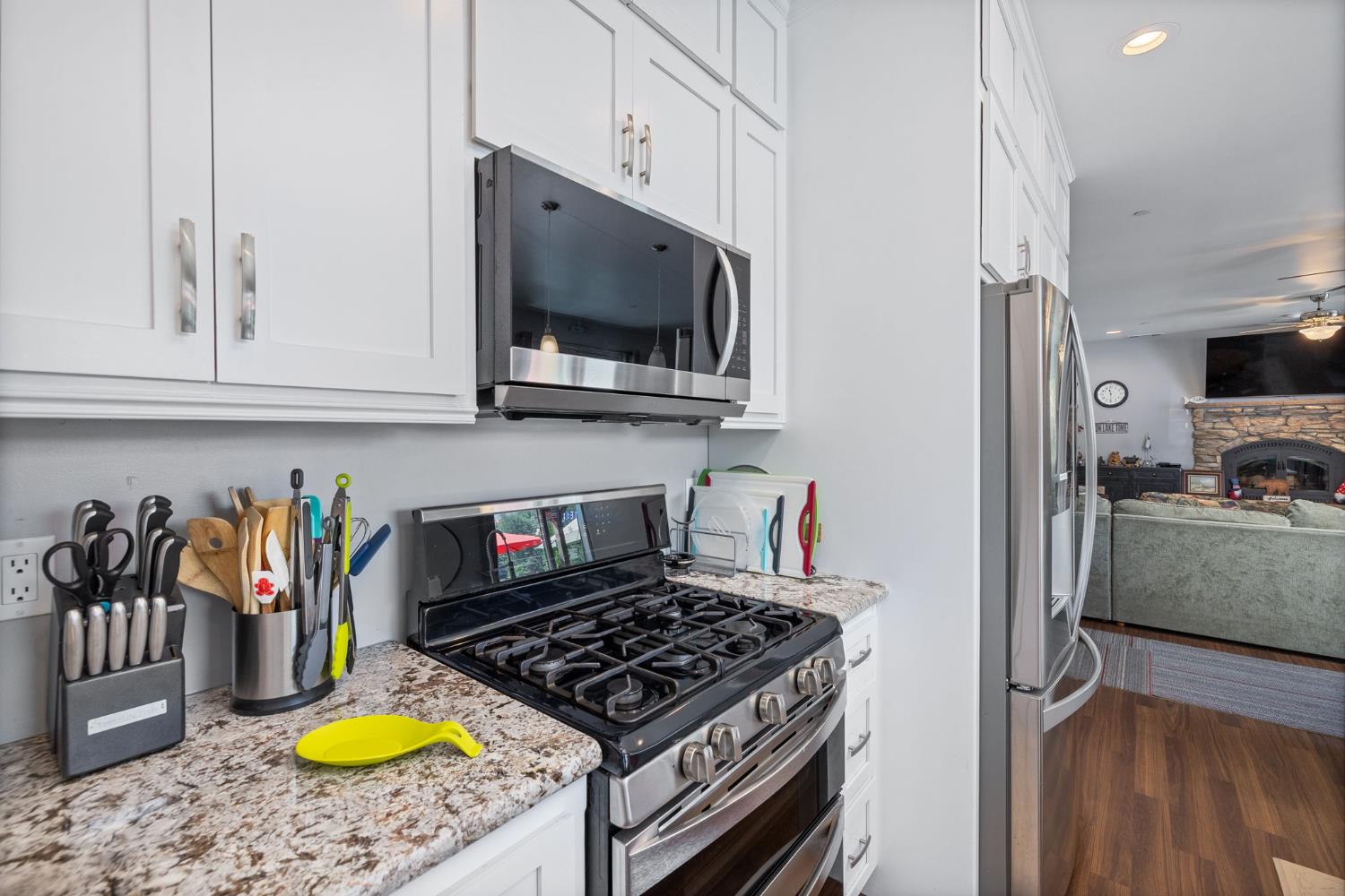 39317 Point, Bass Lake, CA, 93604